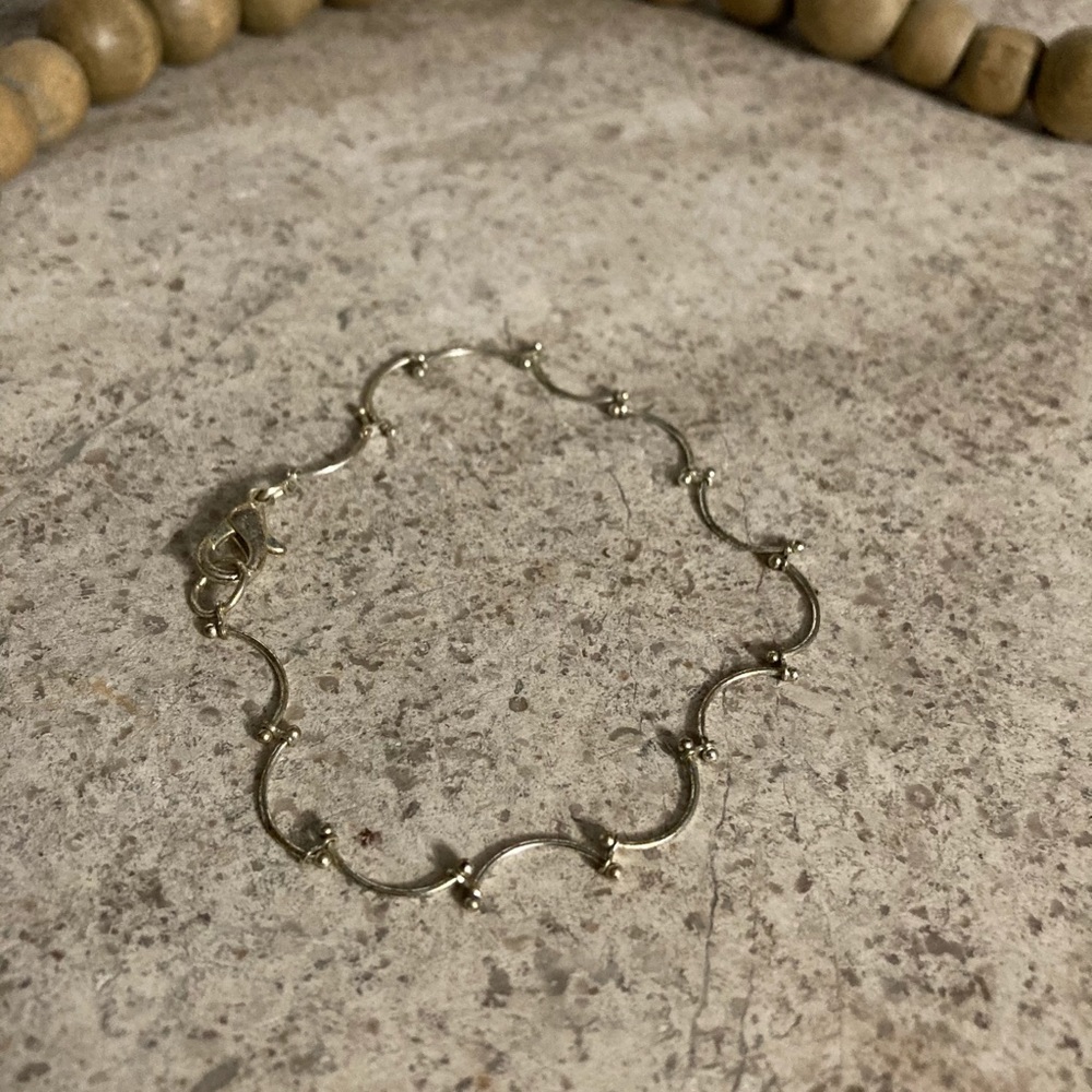 Dainty silver bracelet